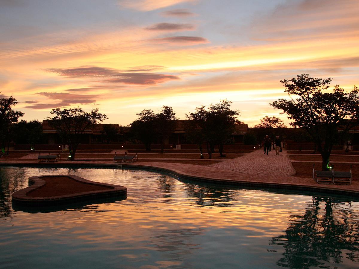 Gondwana Damara Mopane Lodge Mopane Pos Exteriér fotografie